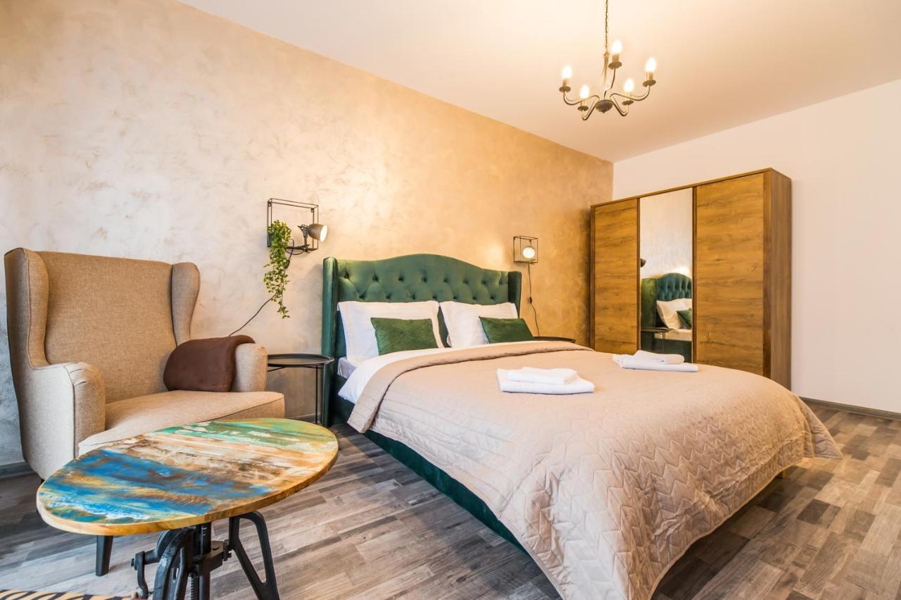 Apartament Smarald Brasov Luaran gambar